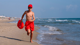 Best paying jobs to keep teenagers busy over summer vacation