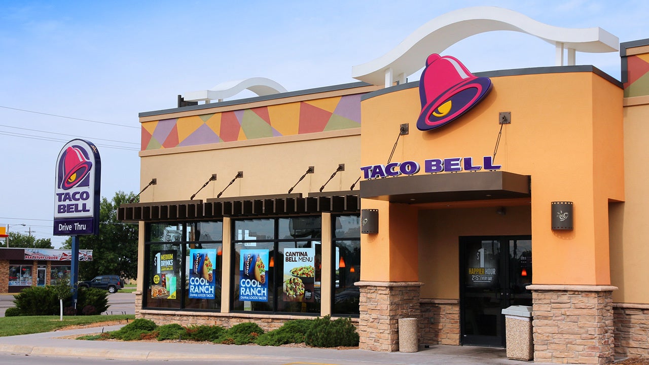 Taco Bell shows off AI 'coach' following massive digital tech investment