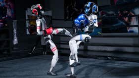 Robot fighters battle in China as humans compete for championship - Fox Business News