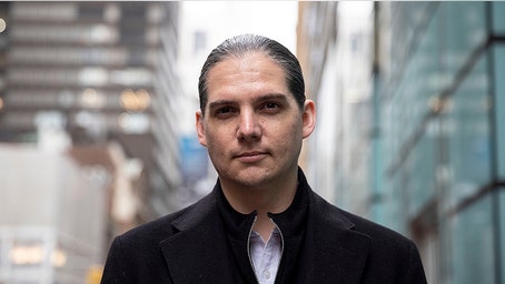 Conservative activist who sued Meta over AI defamation settles case with company