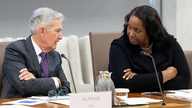 Powell's blunt response to Lisa Cook's high-stakes court battle against Trump - Fox Business News