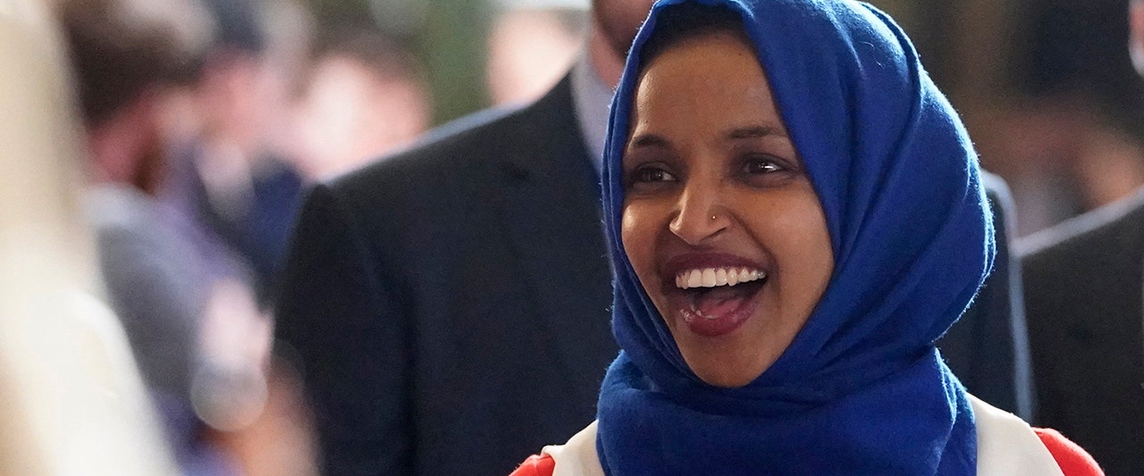 Freshman Dem calls for defunding Homeland Security รข after insisting TSA workers get backpay