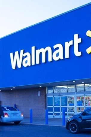 WATCH: Maskless man throws TANTRUM in Walmart