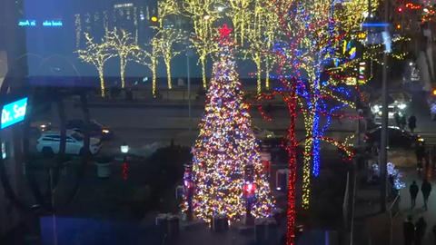 WATCH LIVE: All-American Christmas at Fox Square