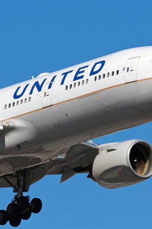 Man BITES passenger's ear