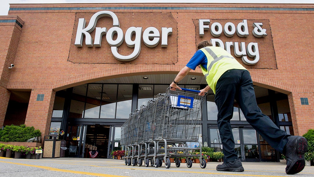 Grocery chain closes two stores in city that required 'hero pay'