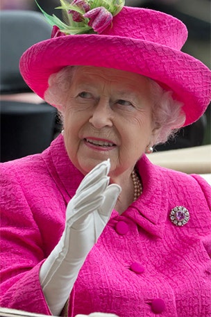 Queen RETURNS to duty