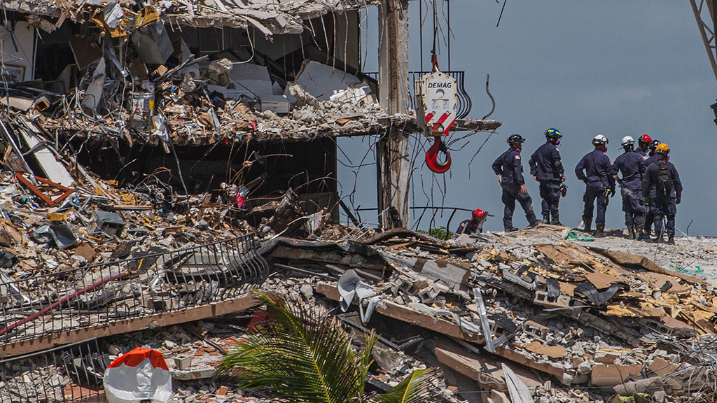 Developers of doomed Miami tower accused of paying off officials: report