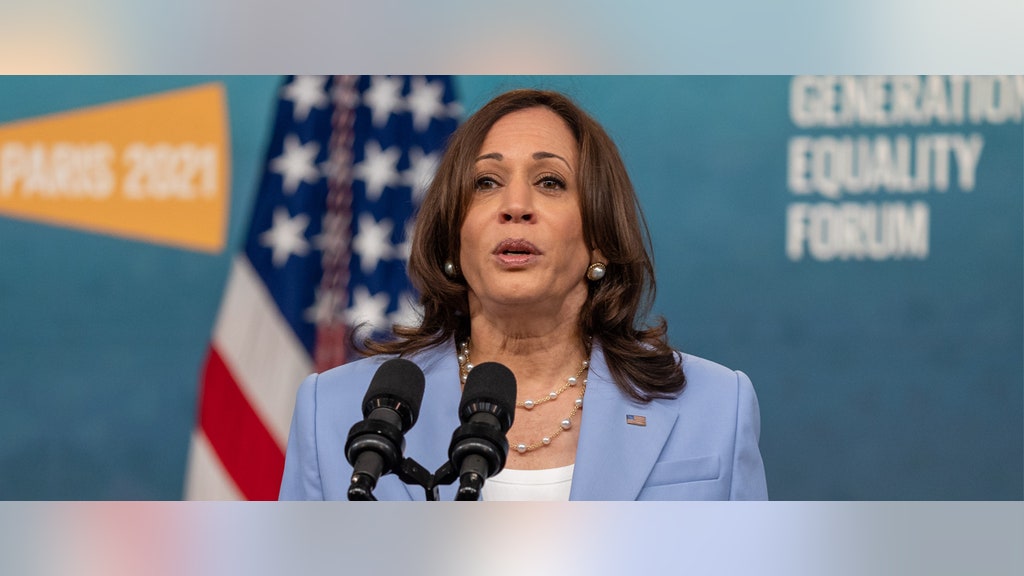 L.A. mansion dweller Harris hammered over remarks about rural America