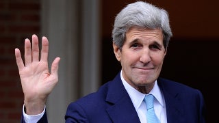 Kerry spotted violating CDC guidelines at airport — and it's not the first time