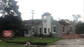 Michigan suspected tornado rips roof off business, causes other damage