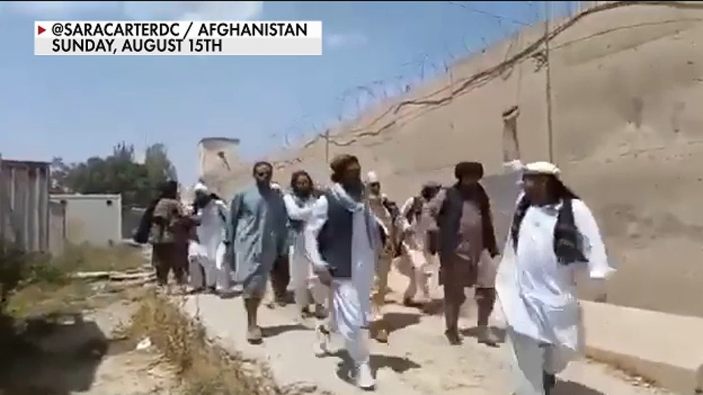 Taliban frees thousands of prisoners in former US air base