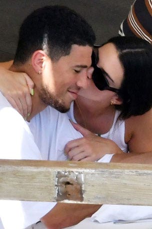 Kendall Jenner shows RARE PDA