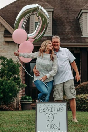 Couple's VIRAL empty nest photos