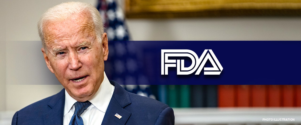 Experts warn Biden breaking his 'follow the science' pledge with vaccine pressure, as top officials resign