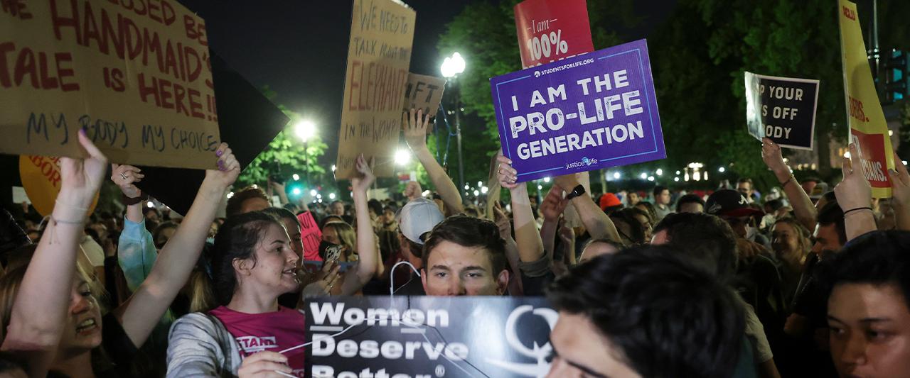 SCOTUS reportedly set to overturn Roe v. Wade decision, according to alleged draft opinion