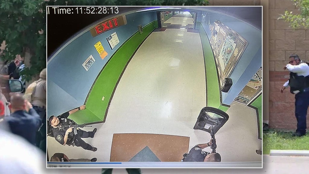 Evidence appears to contradict reason cops gave for not entering Texas class