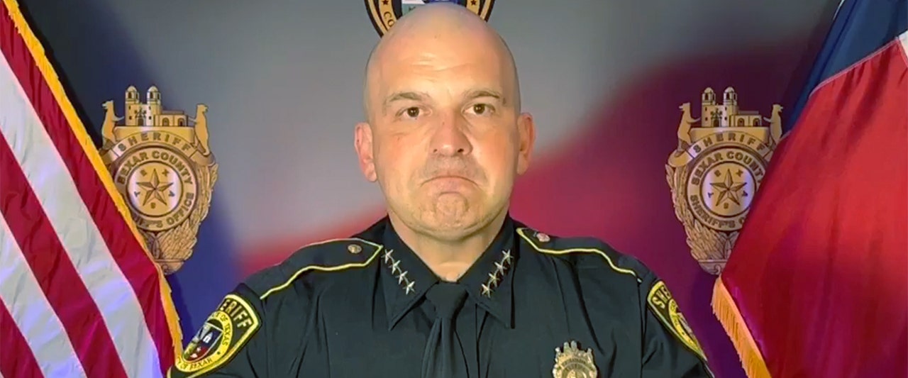 Sheriff investigating DeSantis says Americans should 'embrace' migrant surge and give them jobs