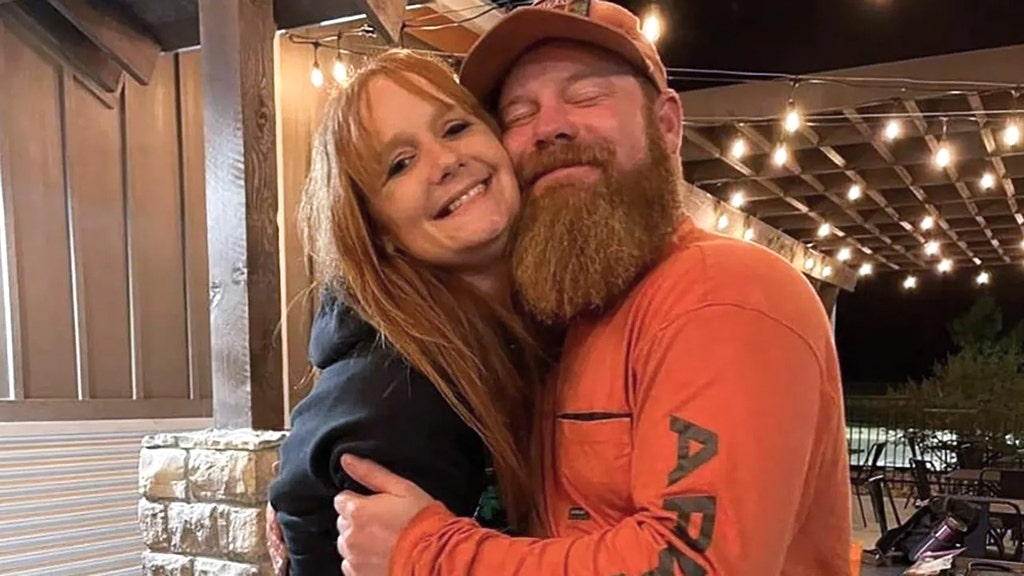 Country star dies in his sleep after marrying love of his life