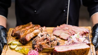 Woman calls 911 over dish she was served at barbecue restaurant