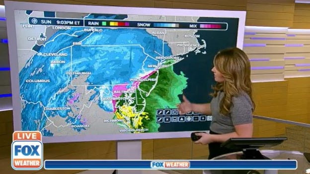 Latest radar showing rain/snow mix in Philadelphia and Baltimore