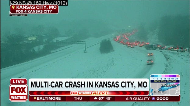 Winter storm causes multi-car crash in Kansas City