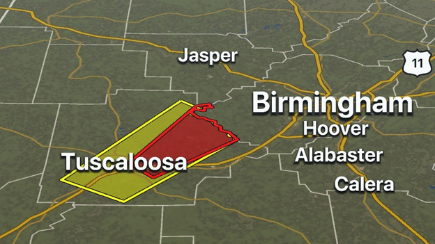 Tornado-warned storm northeast of Tuscaloosa