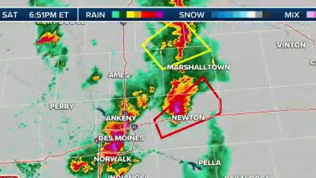 Supercell moving out of Des Moines metro