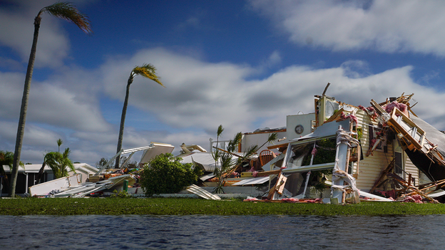 Hurricane Ian blasts Florida with heavy rain, high winds, storm surge