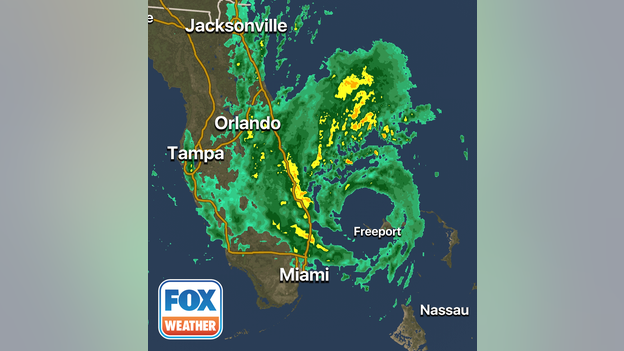 10 PM ADVISORY: Hurricane Nicole nears Florida coast