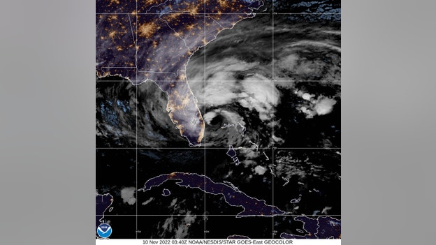 2 AM UPDATE: Gusts hit over 70 mph as Hurricane Nicole nears Florida landfall
