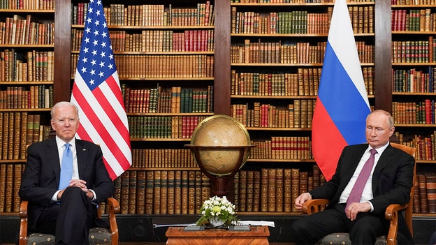 Biden, Putin tentatively agree to Ukraine summit