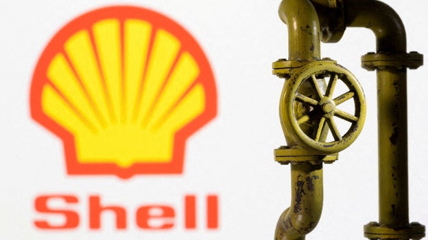 Shell to stop buying Russian oil and gas, apologizes for recent purchase