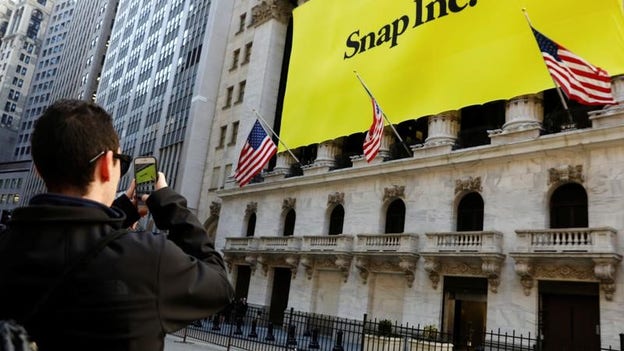 Snap shares sink