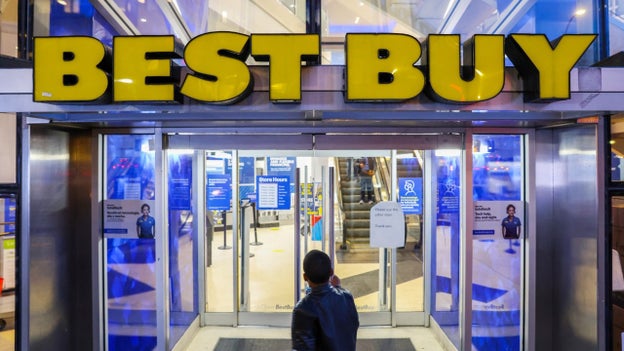 Best Buy sees bigger drop in annual sales on inflation hit