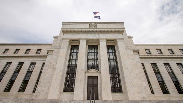 Fed preps for mega-rate hike, risks deeper recession