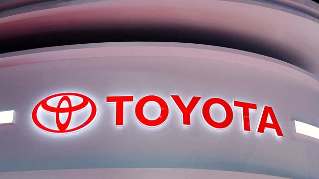 Toyota cuts October production target
