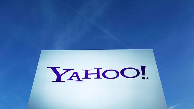 Yahoo to buy minority stake in Taboola in digital ad push