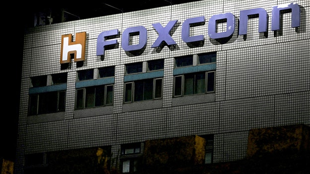 Foxconn's woes to take bigger toll on giant China iPhone plant as more workers leave — source