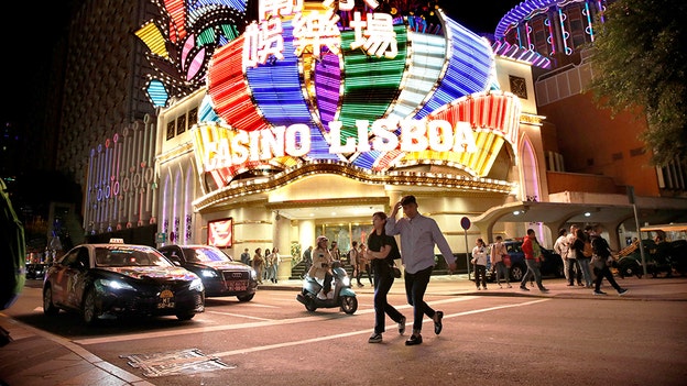 Wynn Macau leads rise in Macau casino stocks after new licenses announced