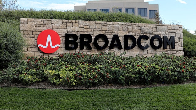 Broadcom forecasts current-quarter revenue above estimates on cloud strength