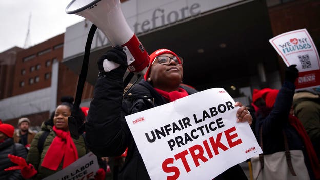 Nurses at 2 NYC hospitals return to work as deal ends strike