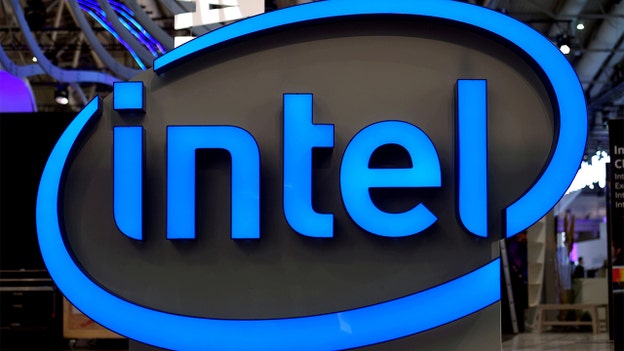 Intel sees more losses as PC makers sharply cut chip buying, shares slump