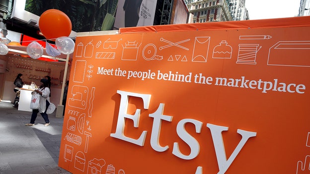 Pandemic-favorite Etsy beats revenue estimates on demand for bags, gifts