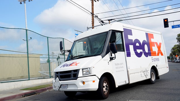 FedEx to cut officer and director team as part larger staff reduction