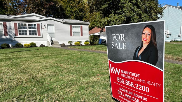 Average long-term US mortgage rate jumps to 6.32% this week