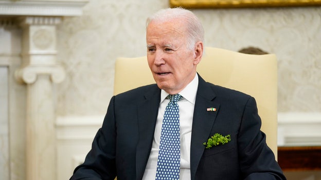 Biden calls for tougher penalties for execs of failed banks