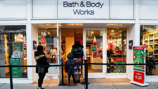 Bath & Body Works adds director, Third Point backs off proxy fight