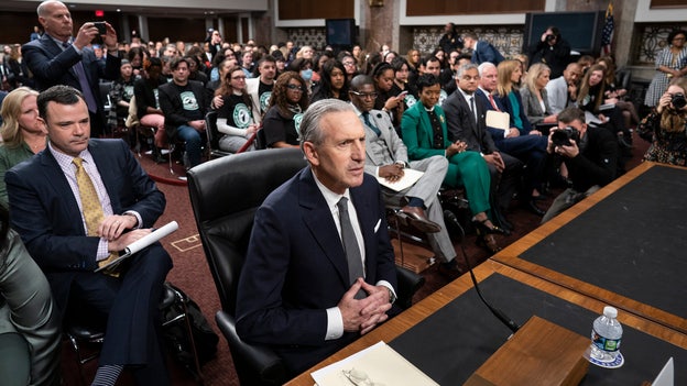 Starbucks' Howard Schultz defends union stance before Senate