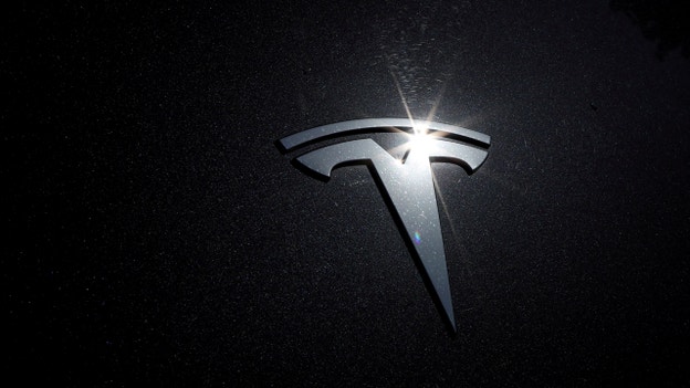 Tesla broke US labor law by silencing workers, official rules